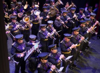Agenda de Conciertos Semana Santa de Alcalá / La Agrupación Musical de Jesús de Medinaceli volvió a encandilar en el Teatro