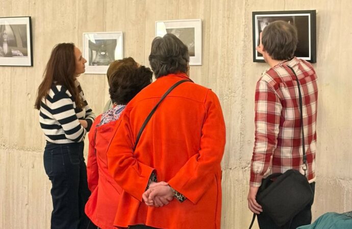 La sala de exposiciones del Teatro Buero Vallejo de Guadalajara acoge la exposición Cinética Lumínica