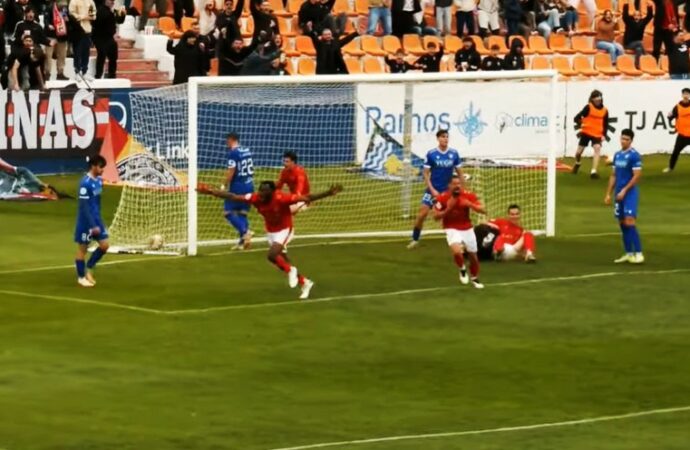 Fútbol: Costa de Marfil, capital Alcalá (RSD Alcalá 3 – Socuéllamos 1)