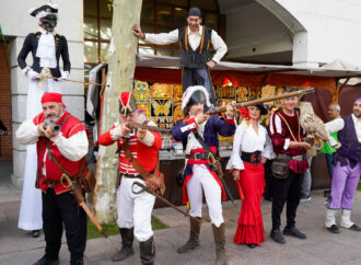 Buen tiempo y mucha participación en el Mercado Goyesco de Torrejón