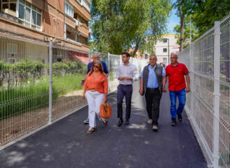 El Ayuntamiento de Torrejón de Ardoz crea dos pasos de emergencia en las calles Encina y Zarza
