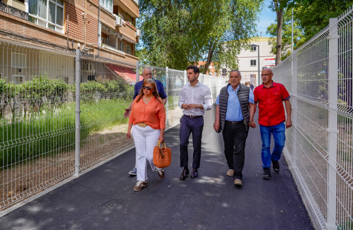 El Ayuntamiento de Torrejón de Ardoz crea dos pasos de emergencia en las calles Encina y Zarza