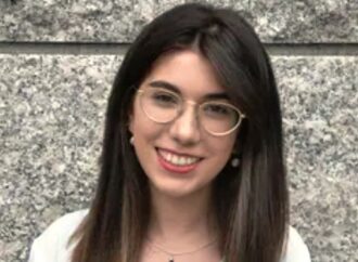 ¿Quién cuida a quienes cuidan? Los riesgos invisibles del servicio de ayuda a domicilio / Por Lidia Gil Otero