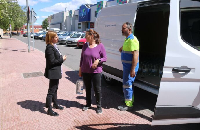 Corte de agua en Alcalá / Aunque la avería ha sido reparada faltan varias horas hasta la recuperación completa del servicio