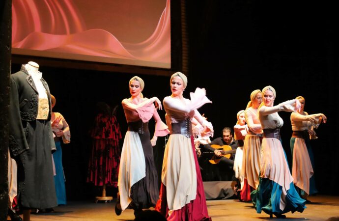 El Día Internacional de la Danza se vivió en Alcalá con varias propuestas destacadas