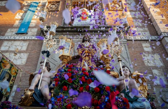 Jueves Santo Alcalá / Jesús de Medinaceli y el Cristo de los Doctrinos, protagonistas