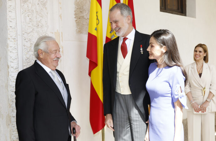 Los Reyes de España entregan el Premio Cervantes en Alcalá al escritor mexicano, Gonzalo Celorio