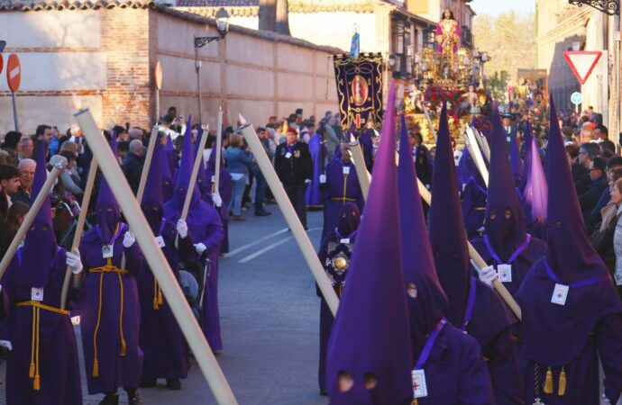 Alcalá de Henares reforzó la limpieza durante la Semana Santa con un dispositivo específico en los recorridos procesionales