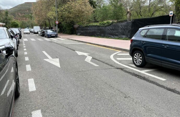 Alcalá refuerza la seguridad vial en la Avenida Virgen del Val, junto al pabellón y la ermita