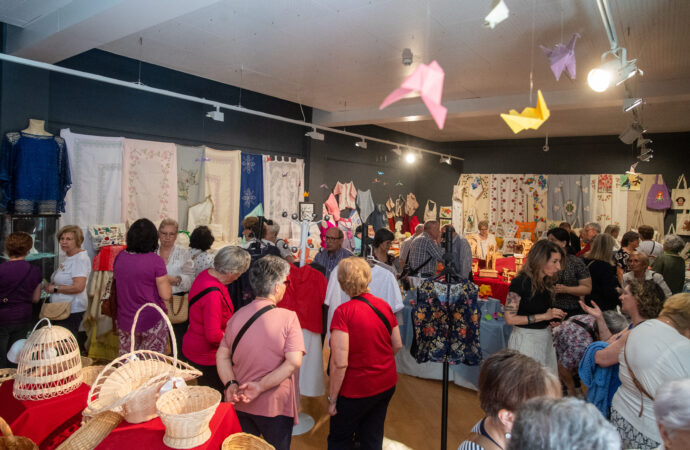 Exposición ‘Mayores con arte’ en el Antiguo Hospital de Santa María La Rica de Alcalá de Henares