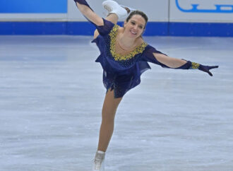 La concejala de Mayores del Ayuntamiento de Torrejón se proclama Campeona del mundo de patinaje artístico sobre hielo para adultos +48