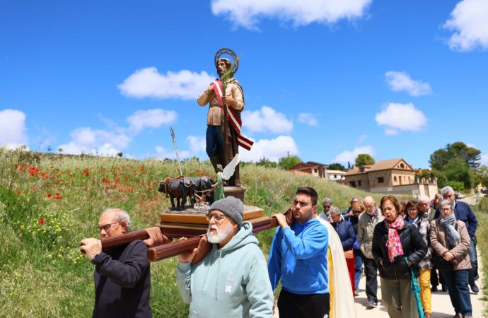 Cogolludo volvió a celebrar sus tradicionales fiestas de San Isidro Labrador reivindicando el valor del mundo rural y de la agricultura