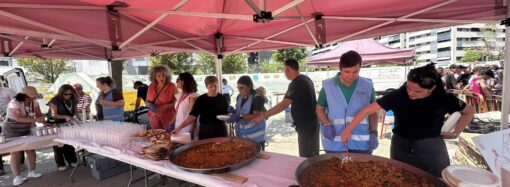 Paella, música, juegos infantiles y mucho calor en las Fiestas del Distrito IV en Alcalá de Henares