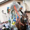 Los rocieros de Alcalá vencieron a la lluvia con misa y recorrido por el centro histórico