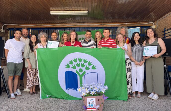 El CEIP Infanta Catalina de Alcalá acogió el acto de entrega de diplomas y Banderas Verdes de los centros Ecoescuela