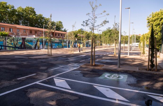 Nuevo aparcamiento público y gratuito con 75 plazas en la calle Luis Vives de Alcalá de Henares
