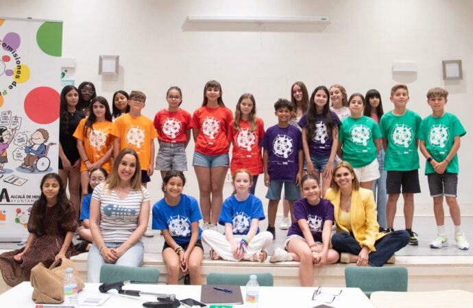 La alcaldesa agradece a los jóvenes su trabajo en las comisiones de participación para mejorar Alcalá