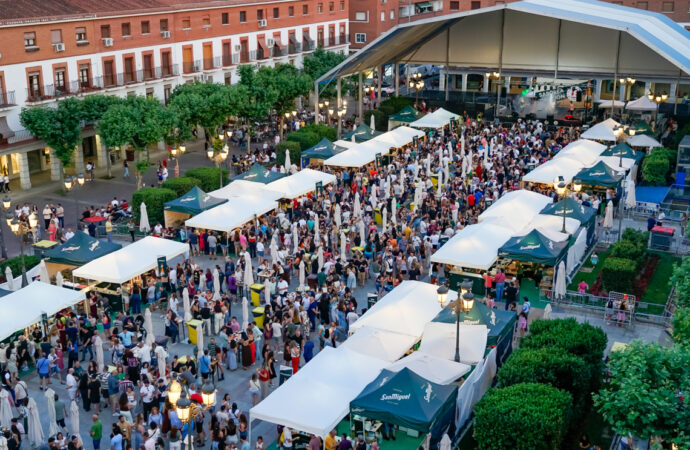 La Plaza Mayor vuelve a convertirse en la capital del sabor y la música con el regreso de Saborea Torrejón