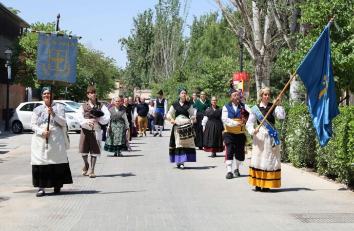 Los asturianos de Alcalá de Henares volvieron a ser protagonistas con el Enramado