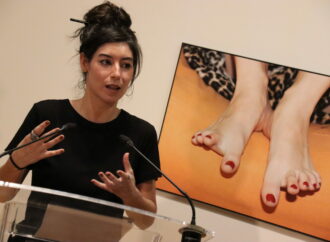 PhotoEspaña llega a Alcalá con la exposición «¿Es usted quien creo que es?», de Manuela Lorente