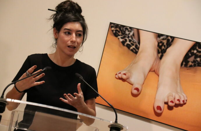 PhotoEspaña llega a Alcalá con la exposición «¿Es usted quien creo que es?», de Manuela Lorente