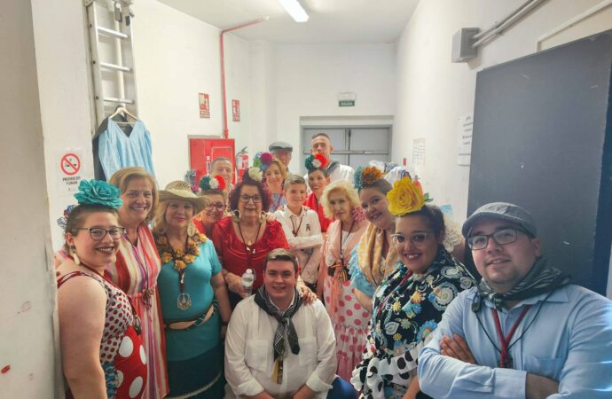 La Hermandad del Rocío de Alcalá de Henares celebró su gala benéfica «Volver a Ti, Rocío»