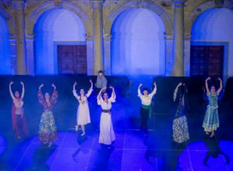 Ferias de Alcalá / El Ballet Albéniz deleitó al público dentro del ciclo de las Noches del Patio