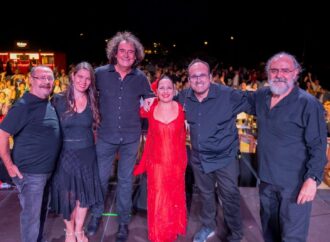 La música y voz de Patricia Velasco llegó a las Noches del Parque en Alcalá de Henares