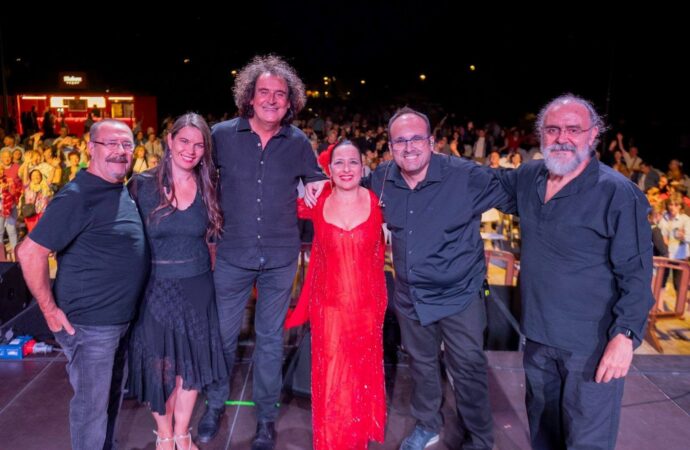 La música y voz de Patricia Velasco llegó a las Noches del Parque en Alcalá de Henares