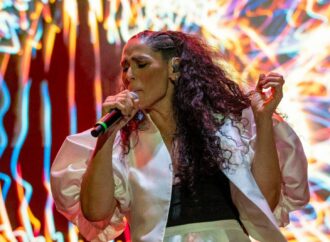 Rosa López (OT) llenó la Plaza de Cervantes en su concierto de las Ferias de Alcalá 2026