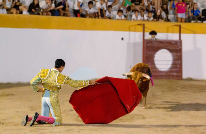 Pastrana llenó su Plaza de Toros en una noche para el recuerdo de Ángel Fraile