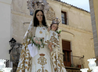 Pareja dedicará sus fiestas a quienes luchan contra los incendios