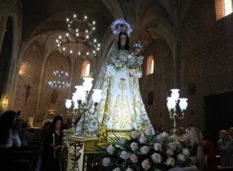 Pareja celebró su Día Grande junto a la Virgen de los Remedios