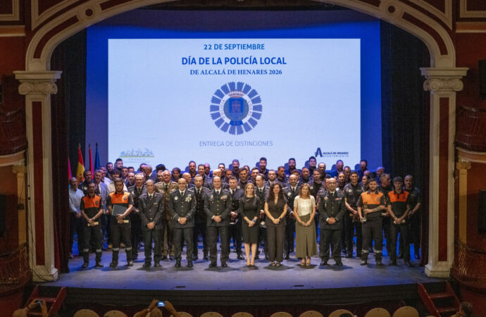 Distinciones y condecoraciones de la Policía Local con motivo de su fiesta patronal en Alcalá