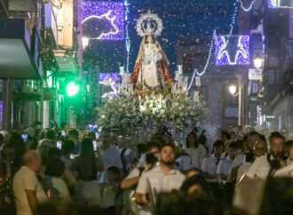 Procesión de la patrona, la Virgen de la Antigua, por las calles de Guadalajara