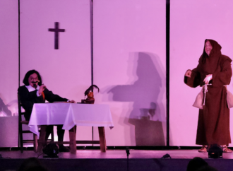 Y Quevedo volvió a «su Universidad de Alcalá» gracias al teatro TIA