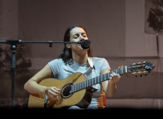 Concierto / Valeria Castro sedujo al público de Alcalá de Henares