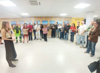 Abiertas al público en la Casa de la Juventud de Alcalá las exposiciones ‘Solanillos del extremo’ de Erica Santos, y ‘La Sobremesa’, de Lucía Gordillo Colás