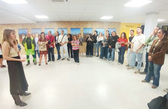Abiertas al público en la Casa de la Juventud de Alcalá las exposiciones ‘Solanillos del extremo’ de Erica Santos, y ‘La Sobremesa’, de Lucía Gordillo Colás