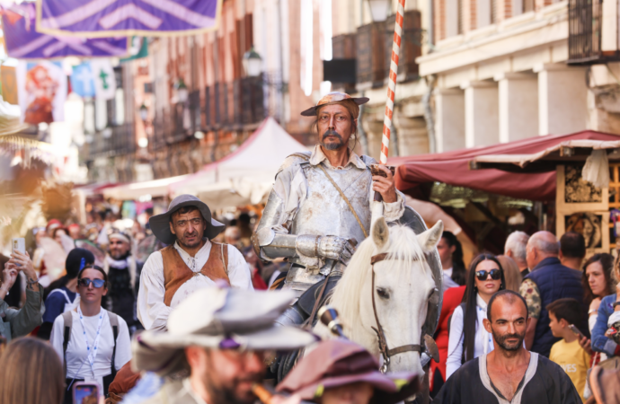 El Mercado Cervantino de Alcalá cierra la mejor edición de su historia con casi medio millón de visitas